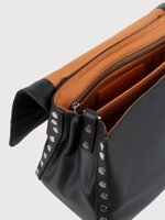 postina-saeta-s-handbag