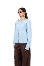 boat-neck-shirt