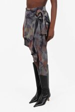 short-in-satin-con-pannello-gonna-da-annodare