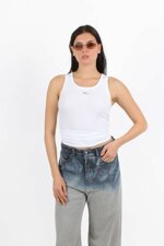 canotta-t-bunny-tail