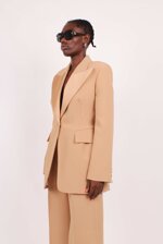 single-breasted-jacket-in-technical-cadi-fabric