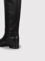 wedge-boot-with-internal-wedge-v-cut-out