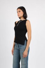 oblique-90s-rib-top