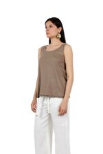 top-in-jersey-di-cotone-e-modal-con-borchie