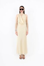 abito-con-scollo-allamericana-in-chiffon