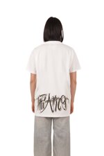 oversized-graffiti-logo-print