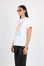 kitty-print-and-logo-t-shirt