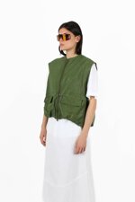 gilet-con-chiusura-frontale-con-zip