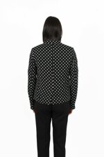 giacca-con-bottoni-a-pois