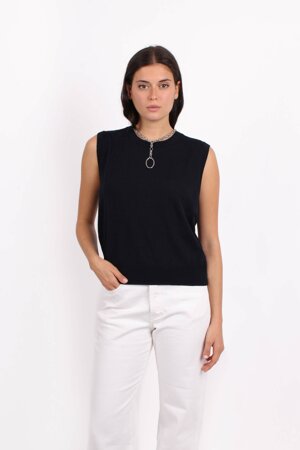 fargo-extra-fine-sleeveless-sweater