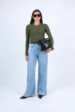 sweater-in-wool-with-chain-detail