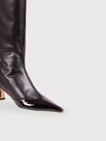 t-bar-vinyl-effect-boots