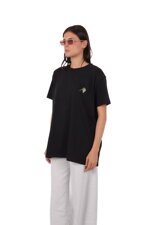 oversized-paisley-logo-print-t-shirt