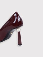 gaia-decollete-with-pearl-sculpture