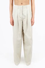 wide-leg-trousers-with-pleats