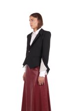 blazer-with-rolled-up-sleeves