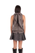 high-neck-top-with-a-structured-back