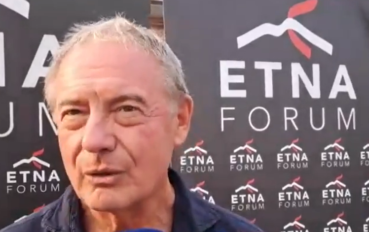 Il Ministro Urso rivendica all’Etna Forum di Ragalna l’efficacia della Zona Economica Speciale (ZES) del Mezzogiorno. Ma la Sicilia rimane fanalino di coda. Il Ministro Urso rivendica all’Etna Forum di Ragalna l’efficacia della Zona Economica Speciale (ZES) del Mezzogiorno. Ma la Sicilia rimane fanalino di coda.