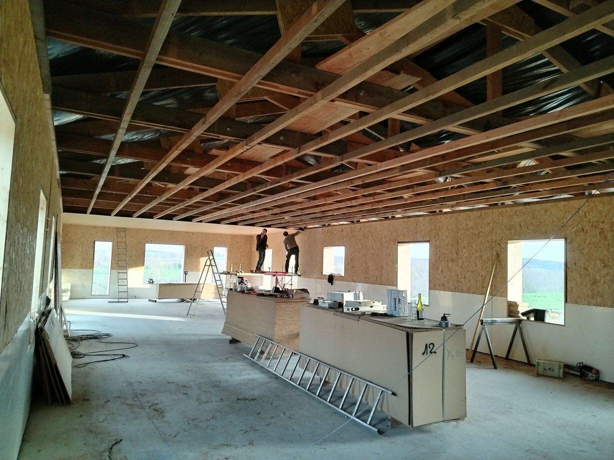 Chronique n&deg;5 des associations catholiques amies : maison br&ucirc;l&eacute;e, maison reconstruite avec l'aide du R&eacute;seau Paysan