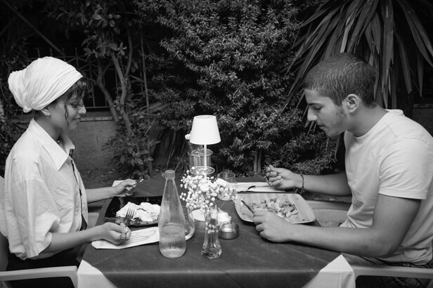 cena bn.jpeg cena bn.jpeg