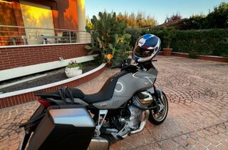 moto%20guzzi%20nevada%20750.jpeg