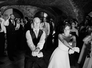 eyJpdCI6Ik1hdHJpbW9uaW8gVmlsbGEgU2NhdGkifQ==