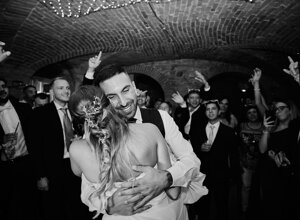 eyJpdCI6Ik1hdHJpbW9uaW8gVmlsbGEgU2NhdGkifQ==