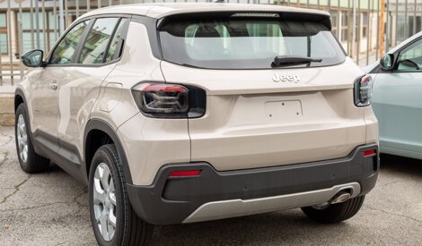 Jeep nuova in pronta consegna color champagne