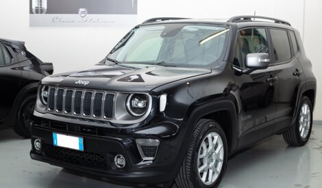 Jeep Renegade nero in pronta consegna in esposizione