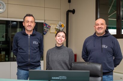 Federico Panero e Davide Gastaldi con la segretaria assistenza clienti