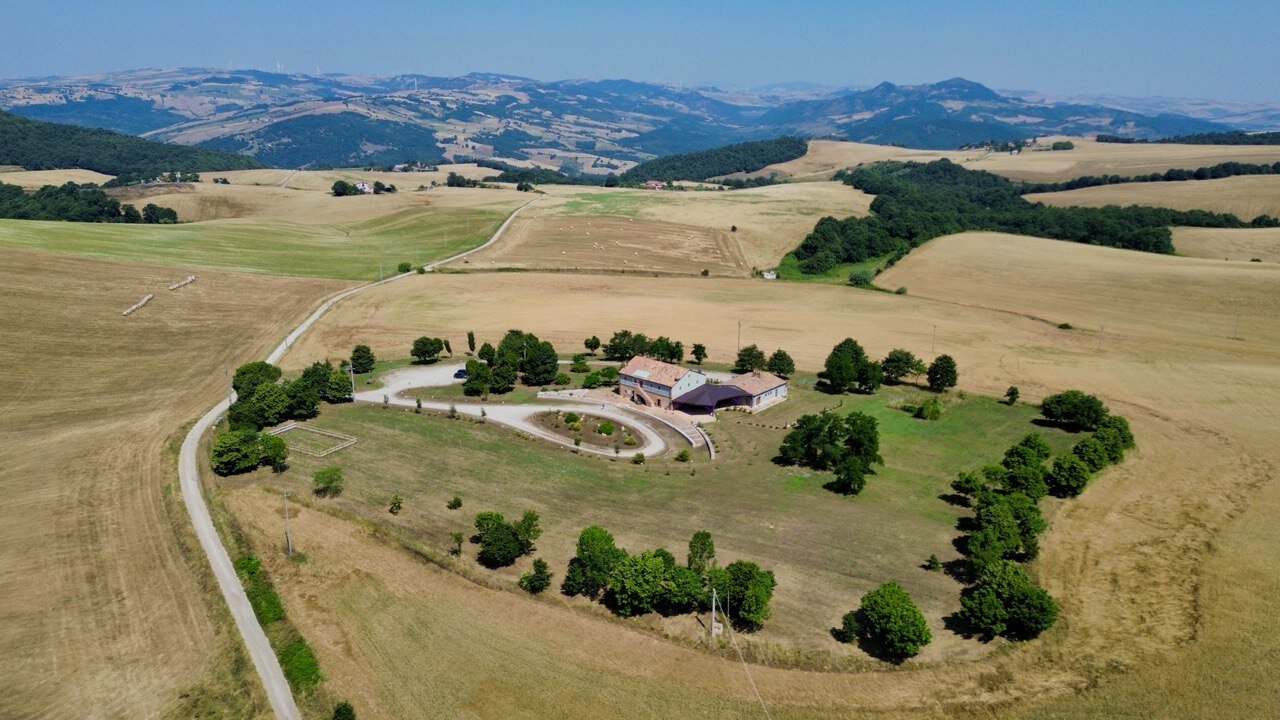 VULCANO RISTO BRASSERIE - LAGHI DI MONTICCHIO