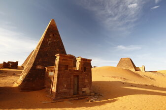 sudan - meroe.jpeg