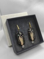 orecchini-18k-pendenti-resinati-pica