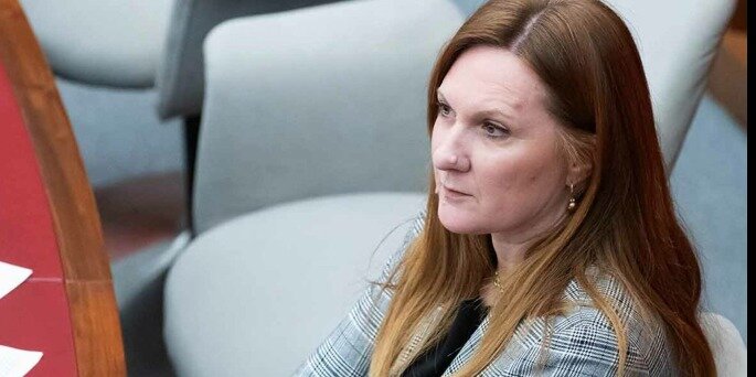 Istituzioni scolastiche, Angeli sostiene la mozione sulle figure pedagogiche