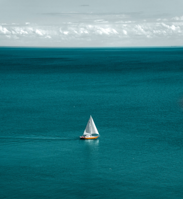 photo-1563187867-2cd158d07999