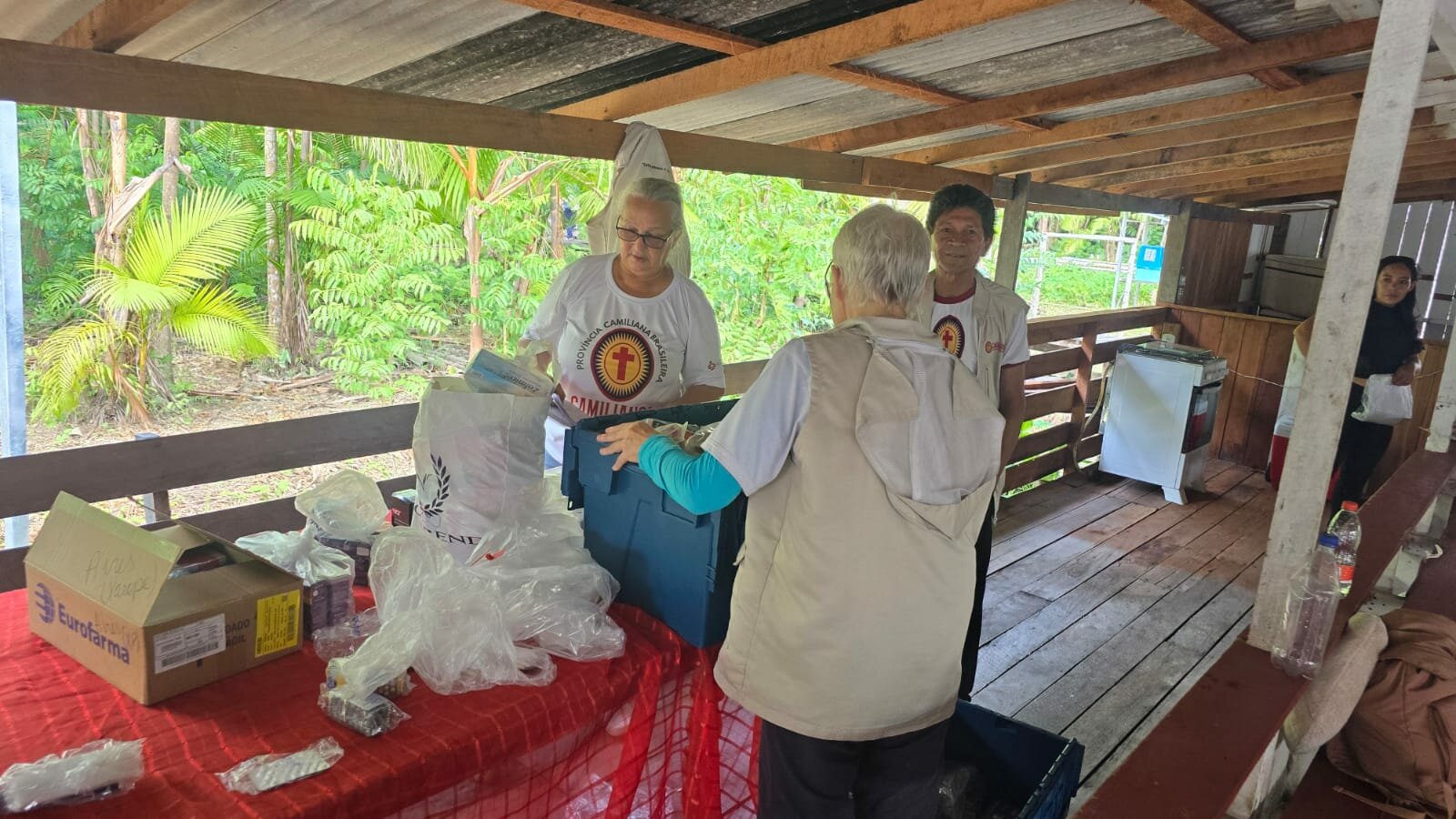 La Missione Camilliana in Brasile offre assistenza sanitaria integrale e speranza alle comunità fluviali dell’Amazzonia