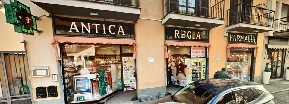 Farmacia Antica Regia a Venaria Reale Farmacia Antica Regia a Venaria Reale