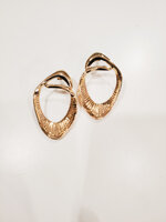 orecchini-texture-dorati