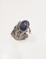 anello-cabochon-pietra-di-sole-blu