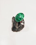 anello-cabochon-pasta-di-malachite