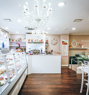 Milan real_estate food restaurant