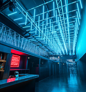 Milan club real_estate