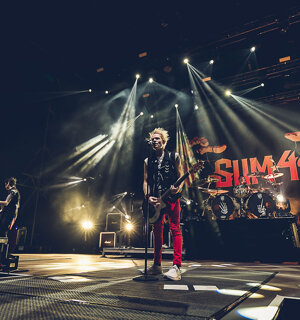 Sum_41 Lorenzini_District