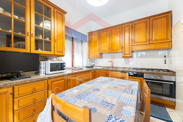 Ampia stanza Singola - Quartiere Rebibbia vicino METRO B