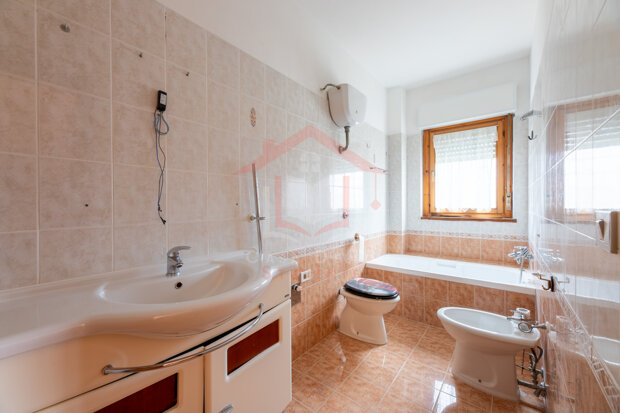 Stanza Matrimoniale uso singola