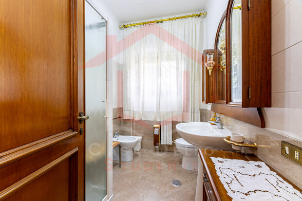 Ampia stanza Singola - Quartiere Rebibbia vicino METRO B