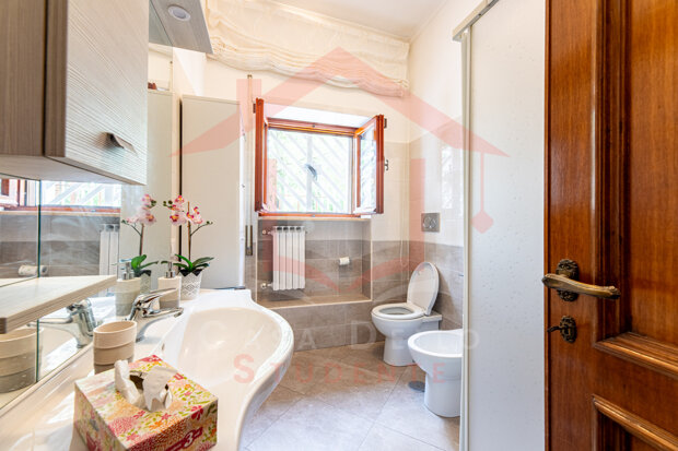 Ampia stanza Singola - Quartiere Rebibbia vicino METRO B