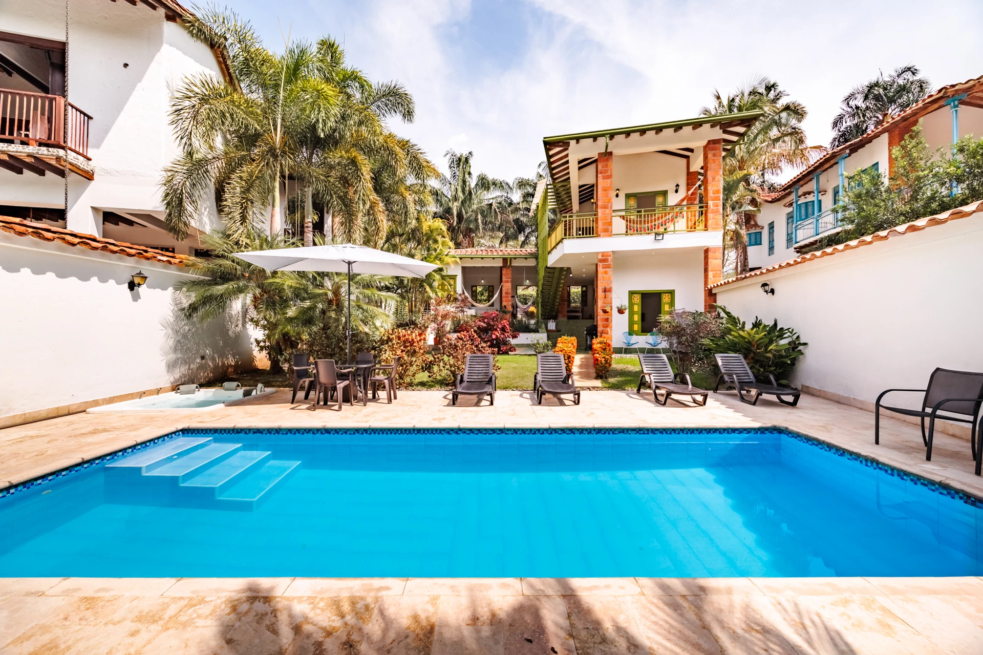 Casa Angelópolis — Acogedora · Piscina exclusiva