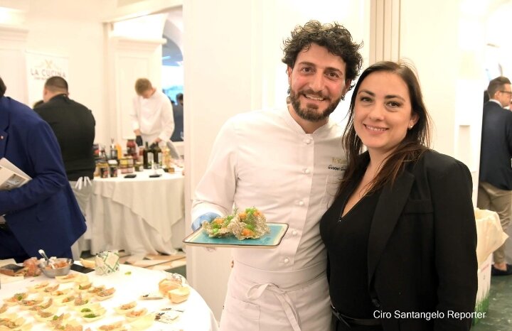 "RE NGIULUZ Osteria Bizzarra": il Regno della Cucina Partenopea rivisitata nel cuore di via Duomo a Napoli..