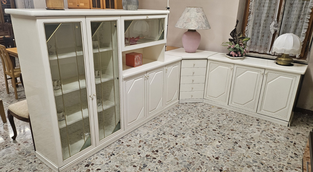 01 corsini parete tavolo
